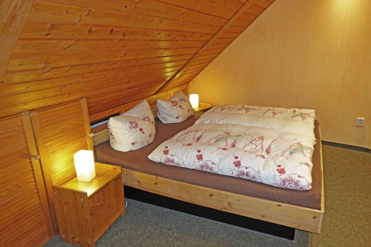 Ferienwohnung Mit Wasserbett Fw3 Saalfeld Saale Exterior photo